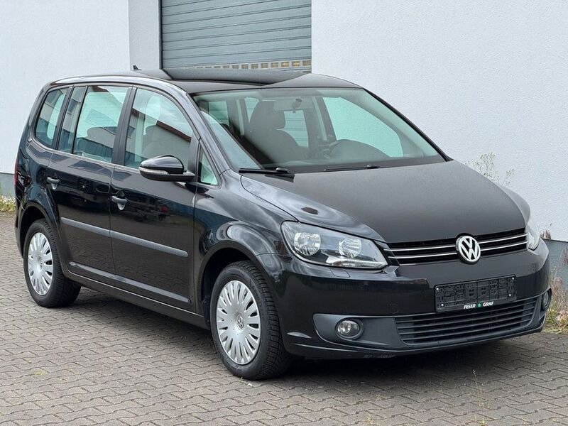 Schwarz Gebraucht 2014 VW Touran Van / Kleinbus | 7.990 € (Guter Preis) - Bild 1/4