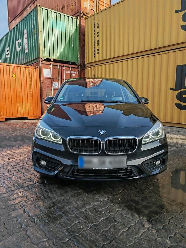Gebraucht BMW 218 136 PS (100 kW) 2017 Schwarz Kombi