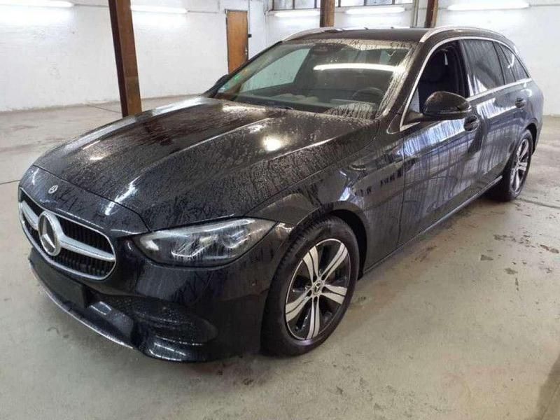 Obsidianschwarz metallic Gebraucht 2023 Mercedes C220 Avantgarde Kombi | 33.990 € (Fairer Preis) - Bild 1/1