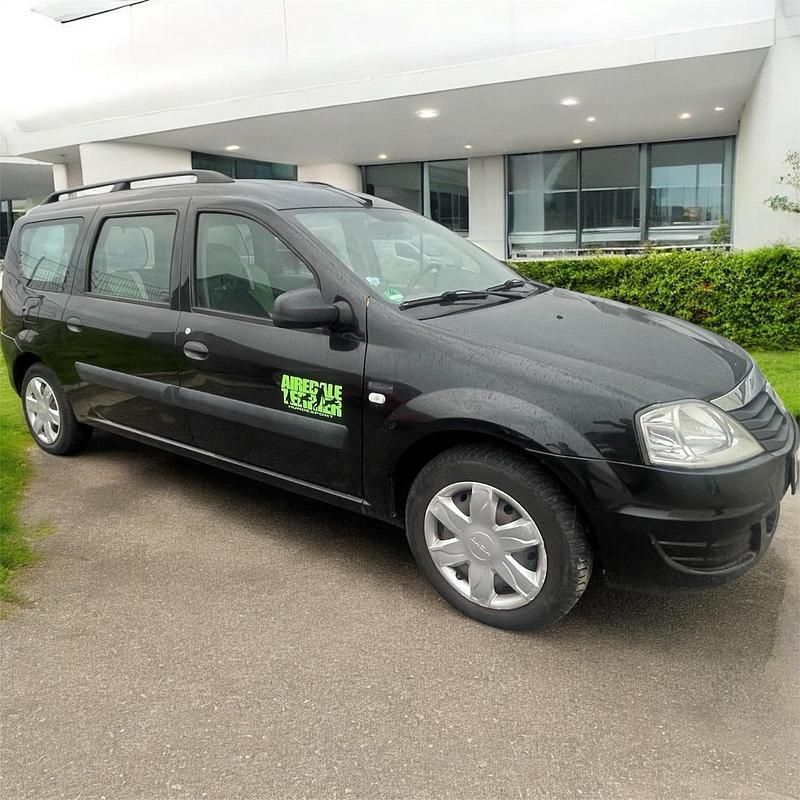 Schwarz Gebraucht 2010 Dacia Logan MCV Kombi | 2.250 € (Fairer Preis) - Bild 1/4