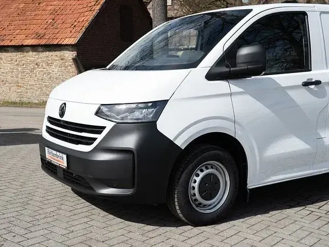 Neu VW T7 150 PS (110 kW) 2026 Blau Van