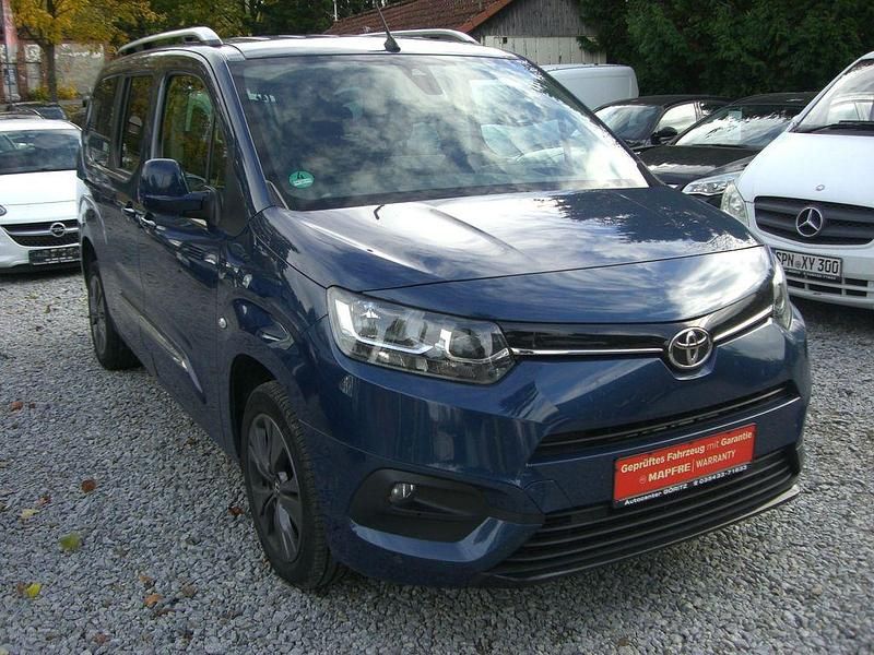 Blau Gebraucht 2020 Toyota Proace Verso City Kombi | 25.690 € (Teuer) - Bild 1/4