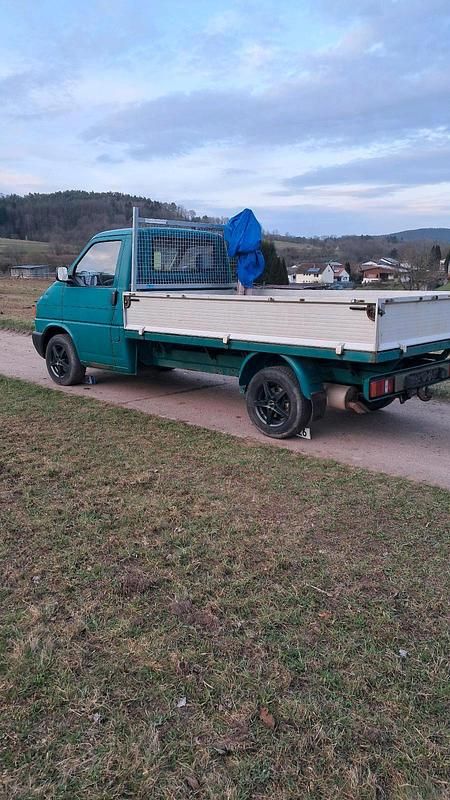 Usado VW T4 80 HP (58 kW) 1996 Verde Van
