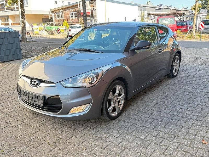 Grau Gebraucht 2012 Hyundai Veloster Trend Kleinwagen | 4.000 € - Bild 1/4