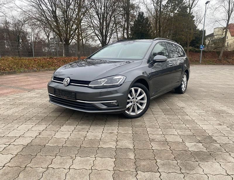 Grau Gebraucht 2019 VW Golf VII Kombi | 13.850 € (Fairer Preis) - Bild 1/4
