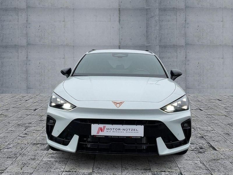 Neu Cupra Leon 204 PS (150 kW) 2025 Weiß Limousine