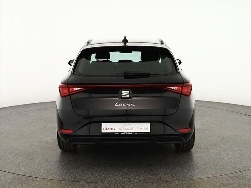 Nouă Seat Leon 2025 Andere