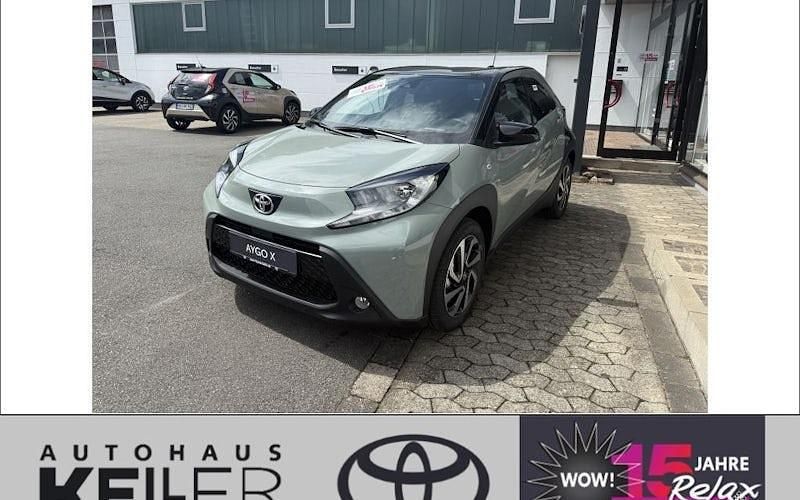 Grün Gebraucht 2025 Toyota Aygo Kleinwagen | 19.990 € (Teuer) - Bild 1/4