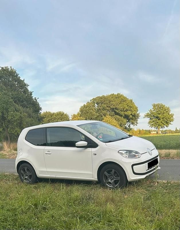 Weiß Gebraucht 2015 VW up! Kleinwagen | 4.850 € (Superpreis) - Bild 1/1