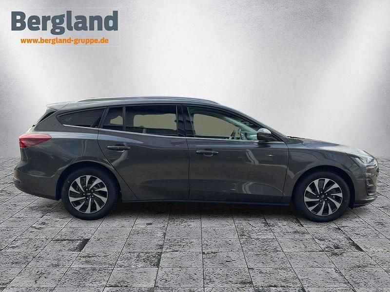 Neu Ford Focus Titanium 116 PS (85 kW) 2026 Magnetic metallic pn4dq grau Limousine