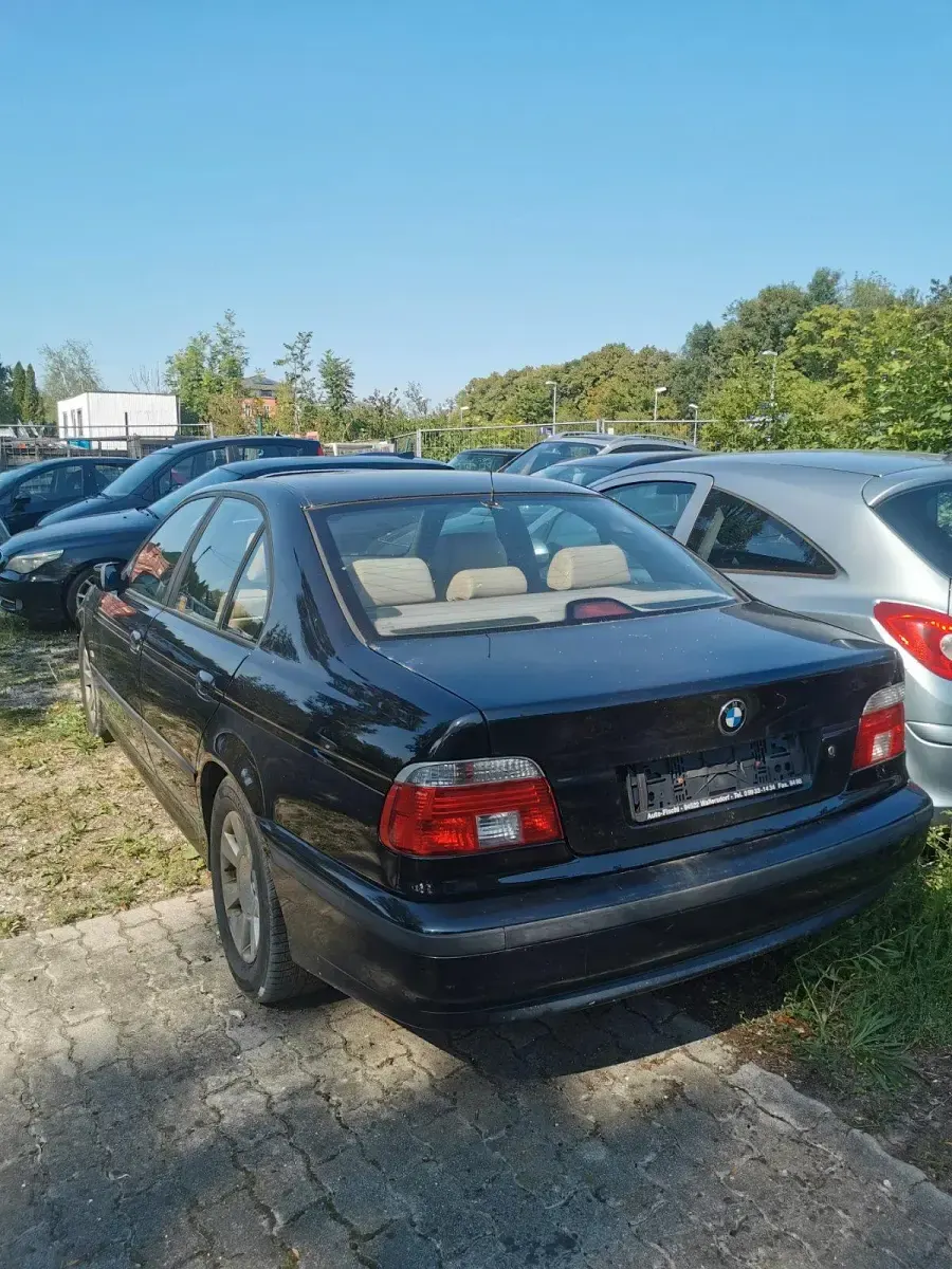 Gebraucht BMW 528 197 PS (144 kW) 1999 Schwarz Limousine