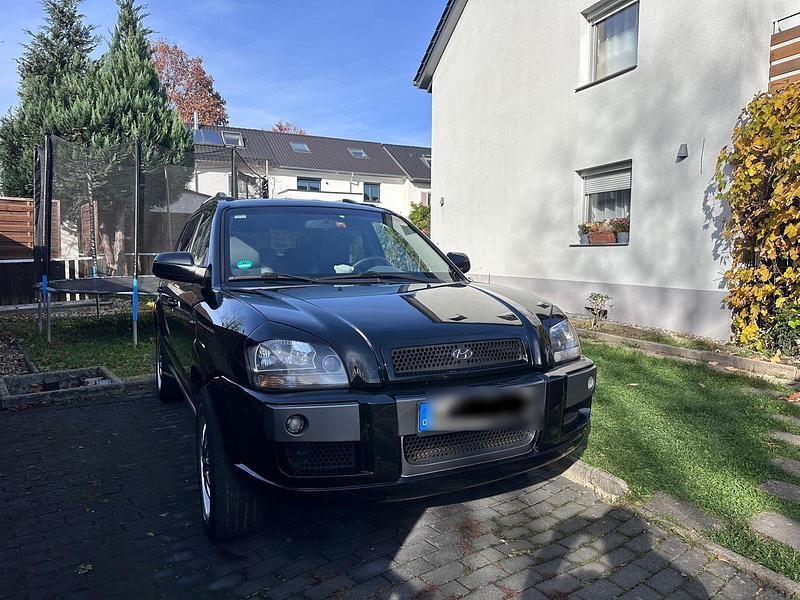Schwarz Gebraucht 2006 Hyundai Tucson SUV | 4.000 € (Etwas zu teuer) - Bild 1/4