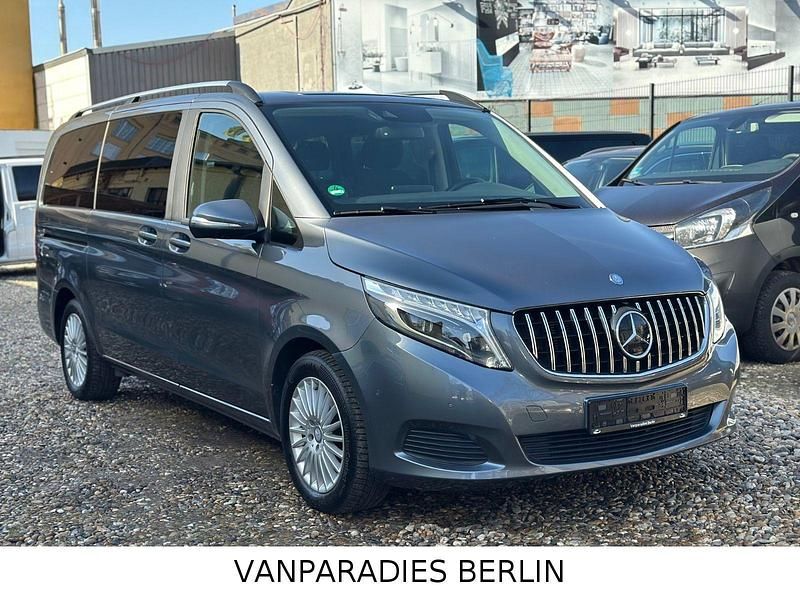 Gebraucht Mercedes V250 190 PS (139 kW) 2016 Flintgrau Van / Kleinbus