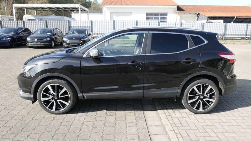 Gebraucht Nissan Qashqai 360º 131 PS (96 kW) 2014 Black (m) SUV