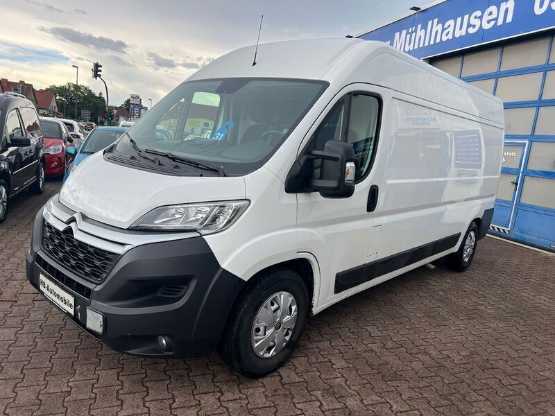 Weiß Gebraucht 2018 Citroën Jumper Profi Van / Kleinbus | 11.000 € (Guter Preis) - Bild 1/4