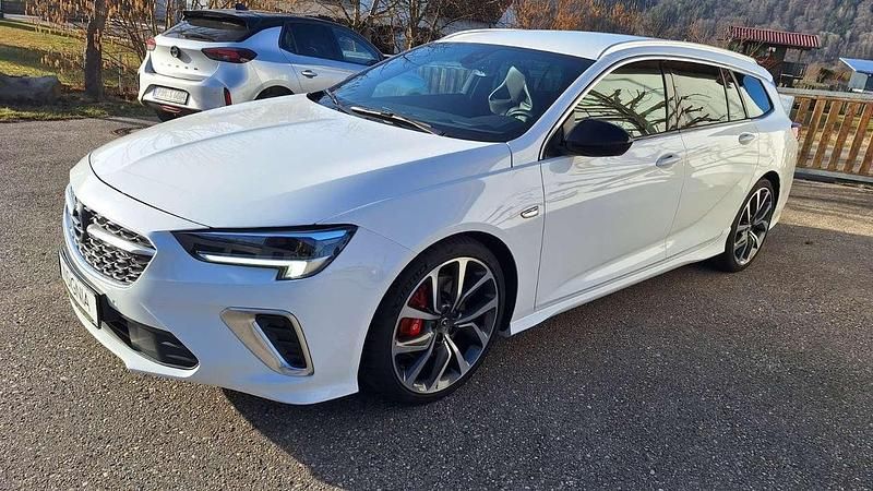 Gebraucht Opel Insignia 230 PS (169 kW) 2020 Weiß Kombi