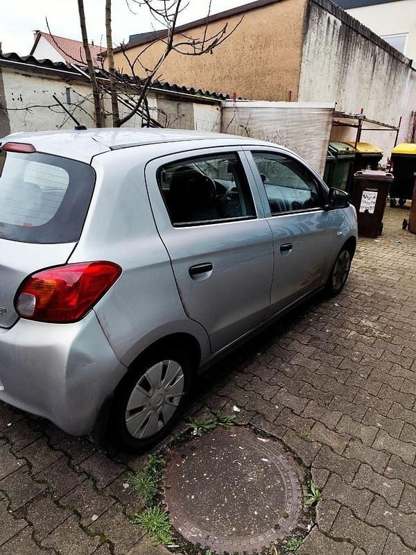 Gebraucht Mitsubishi Space Star 71 PS (52 kW) 2013 Grau Van / Kleinbus