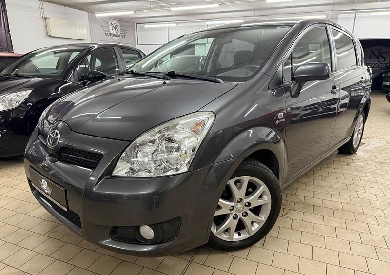 Gebraucht Toyota Corolla Verso 129 PS (94 kW) 2008 Grau Van / Kleinbus