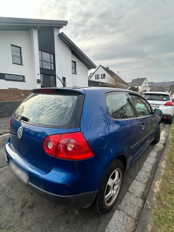 Gebraucht VW Golf IV 75 PS (55 kW) 2005 Blau Kleinwagen