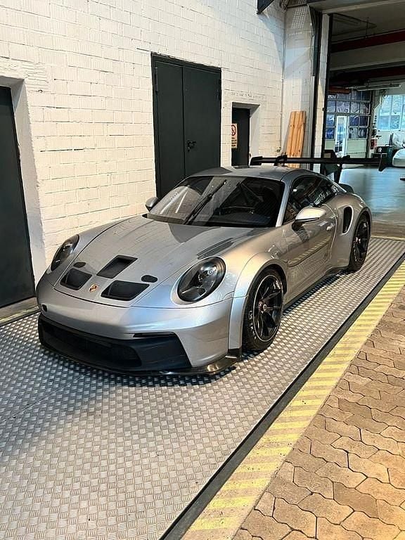 Silber Gebraucht 2022 Porsche 992 | 275.485 € - Bild 1/1