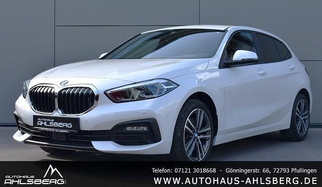 Mineralweiss Gebraucht 2023 BMW 118 Advantage Kleinwagen | 25.900 € (Fairer Preis) - Bild 1/4