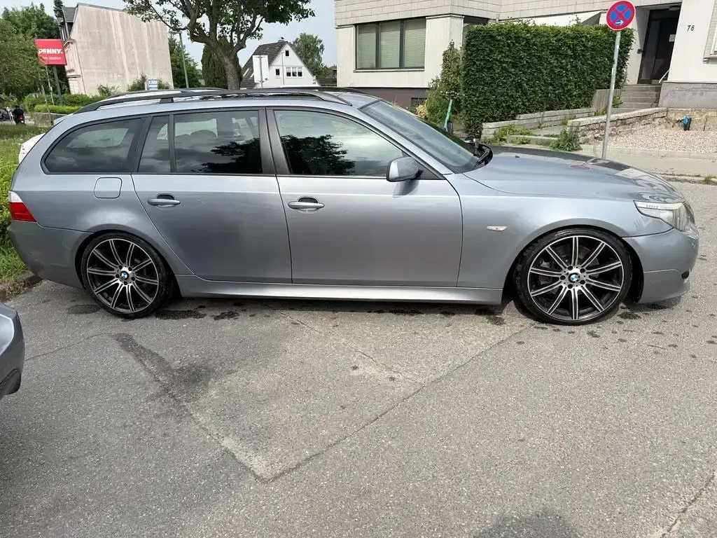 Gebraucht BMW 535 Performance 272 PS (200 kW) 2024 Silber Limousine