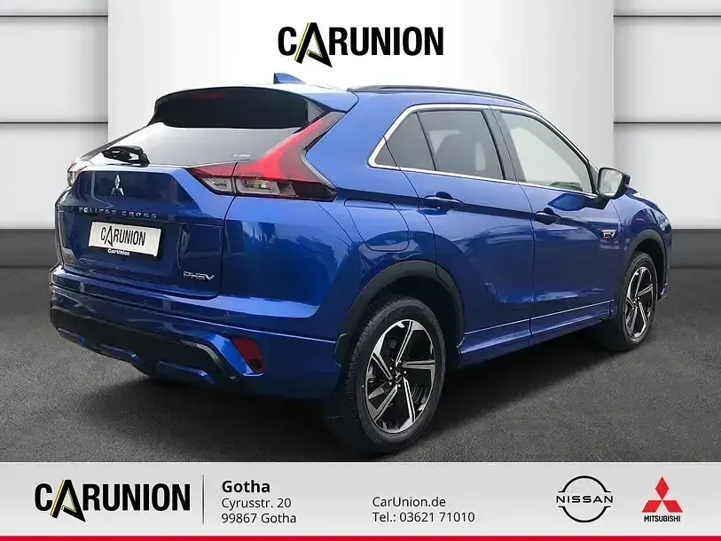 Używany Mitsubishi Eclipse Cross Top 188 KM (138 kW) 2022 Niebieski SUV