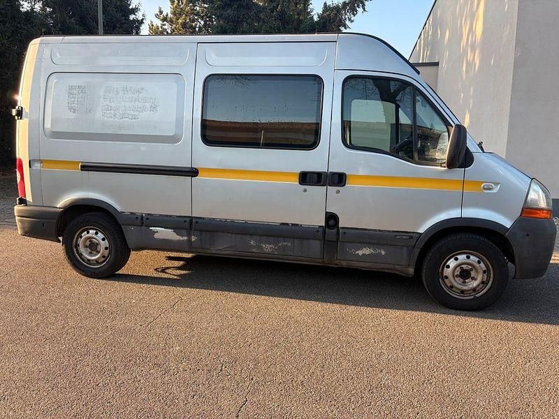 Gebraucht Renault Master 114 PS (83 kW) 2006 Silber Van / Kleinbus