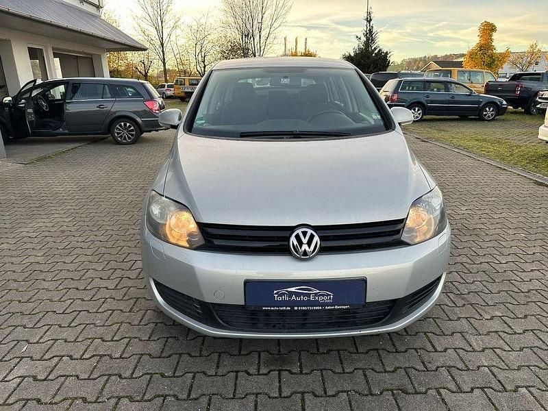 Gebraucht VW Golf VI Trendline 105 PS (77 kW) 2010 Gold Kleinwagen