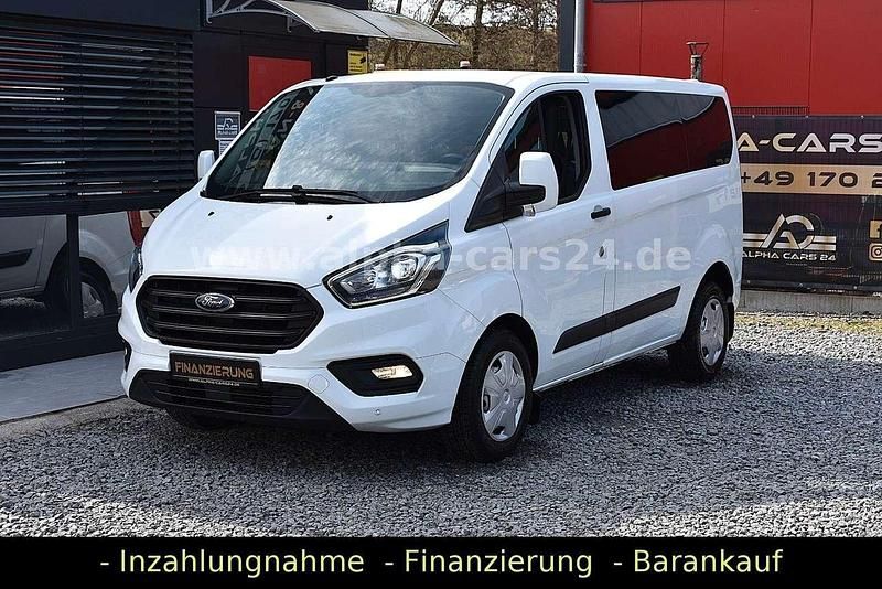 Gebraucht Ford Transit Tourneo 105 PS (77 kW) 2018 Frozen white Van / Kleinbus