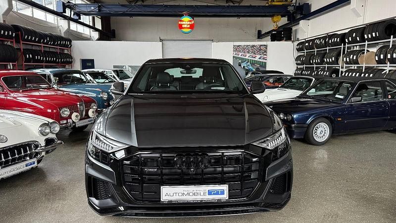 Gebraucht Audi Q8 Competition 286 PS (210 kW) 2023 Grau SUV