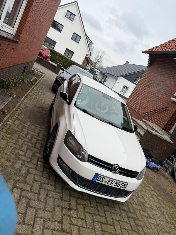 Gebraucht VW Polo 70 PS (51 kW) 2011 Weiß Kleinwagen