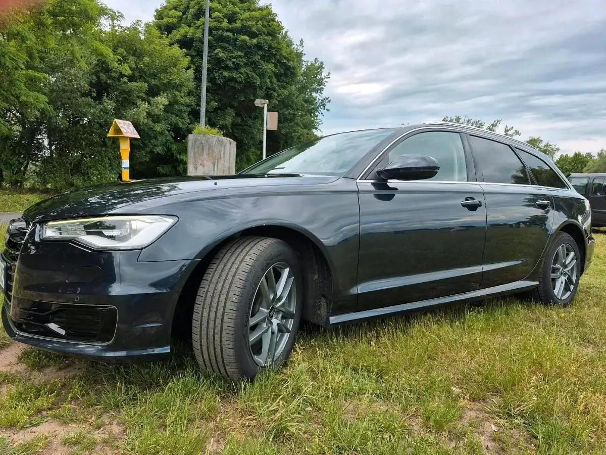 Gebraucht Audi A6 190 PS (139 kW) 2016 Blau Kombi