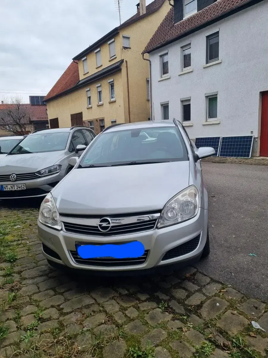 Gebraucht Opel Astra 116 PS (85 kW) 2008 Grau Kombi