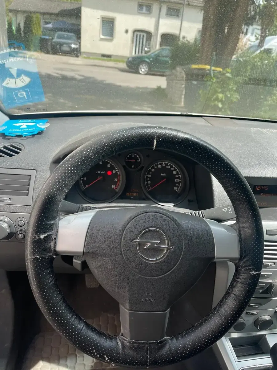 Second-hand Opel Astra 116 CP (85 kW) 2009 Gri Break