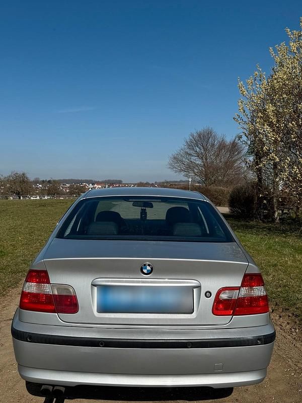 Gebraucht BMW 320 170 PS (125 kW) 2002 Silber Limousine