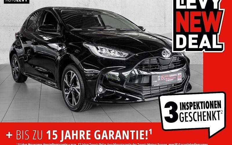 Schwarz Neu 2025 Toyota Yaris Hybrid Limousine | 25.829 € (Fairer Preis) - Bild 1/4