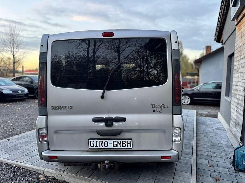 Gebraucht Renault Trafic Privilege 135 PS (99 kW) 2005 Grau Van / Kleinbus