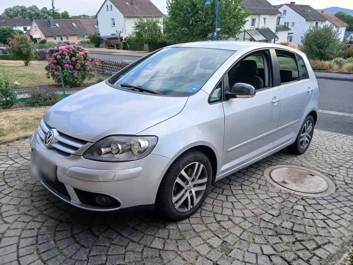 Gebraucht VW Golf Plus Cross 140 PS (102 kW) 2008 Silber Kleinwagen