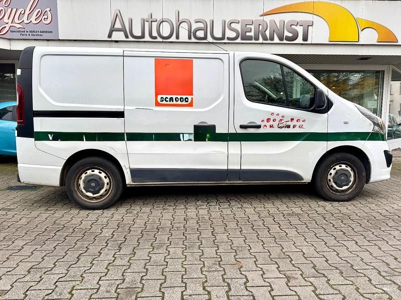 Weiß Gebraucht 2018 Opel Vivaro Van | 5.999 € (Fairer Preis) - Bild 1/4