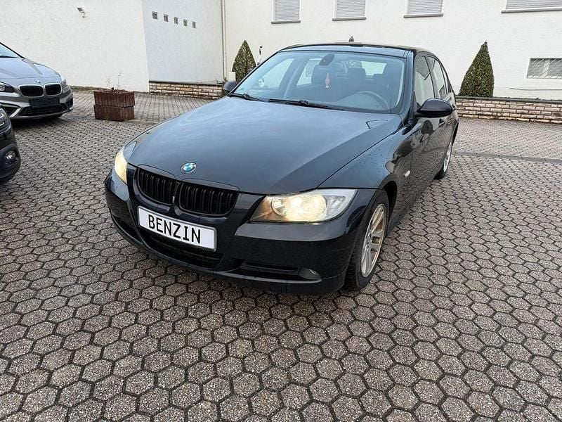 Gebraucht BMW 318 Advantage 143 PS (105 kW) 2008 Schwarz Limousine