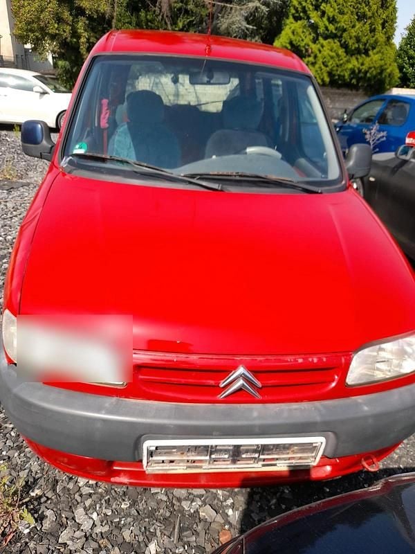 Rot Gebraucht 2002 Citroën Berlingo Van / Kleinbus | 799 € (Guter Preis) - Bild 1/4