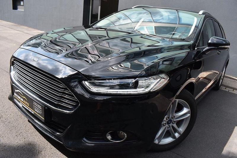 Gebraucht Ford Mondeo Titanium 150 PS (110 kW) 2016 Schwarz Limousine