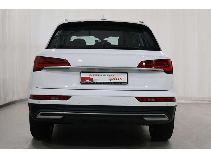 Używany Audi Q5 Basis 204 KM (150 kW) 2025 Biały SUV