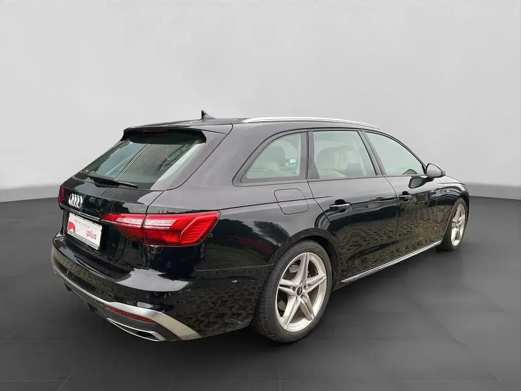 Gebraucht Audi A4 S-Line 204 PS (150 kW) 2023 Schwarz Kombi