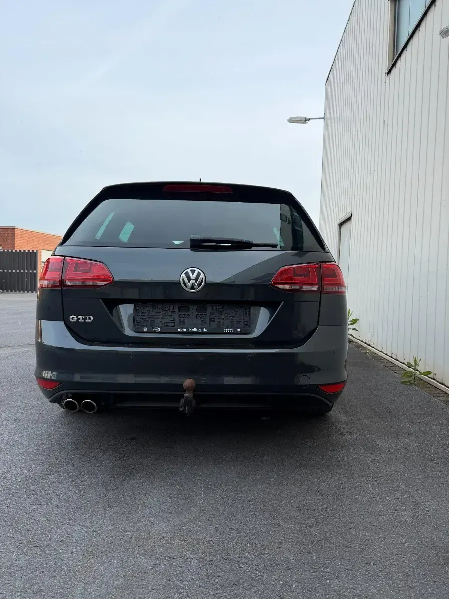 Gebraucht VW Golf VII GTD 184 PS (135 kW) 2015 Grau Kombi