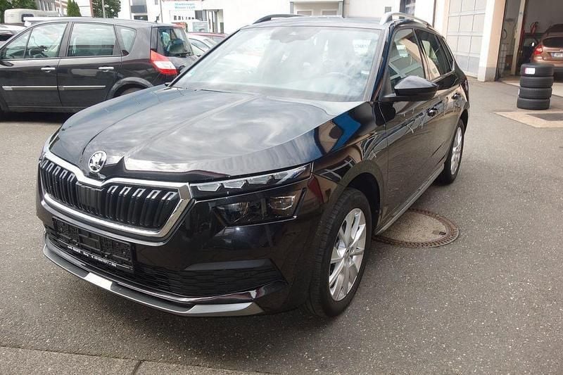 Schwarz Gebraucht 2021 Skoda Kamiq Style SUV | 18.900 € (Superpreis) - Bild 1/4
