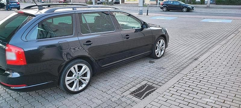 Gebraucht Skoda Octavia RS 170 PS (125 kW) 2013 Schwarz Kombi