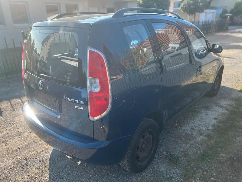 Gebraucht Skoda Roomster 69 PS (50 kW) 2009 Blau Van / Kleinbus