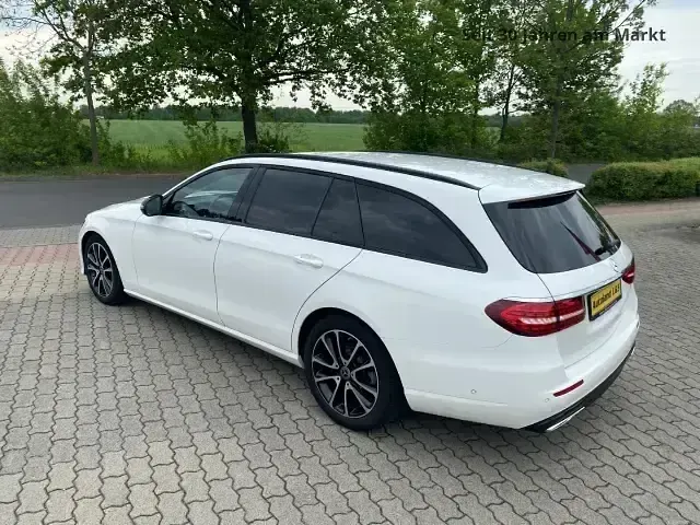 Gebraucht Mercedes E200 Avantgarde 160 PS (117 kW) 2020 Polarweiss Kombi